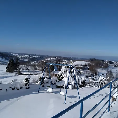 Le Lac, La Neige,la Vue La Tour-d'Auvergne